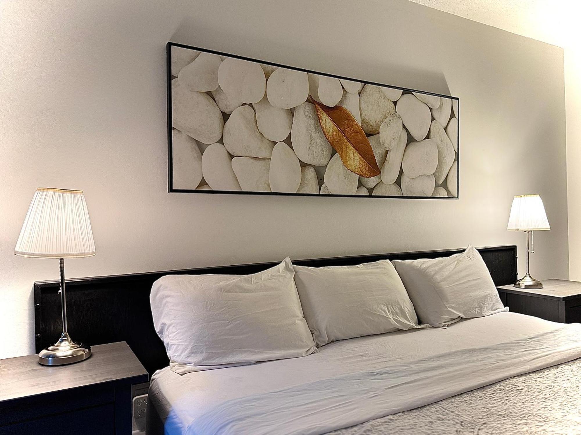 Sunshine Lodge Inn Gibsons Esterno foto