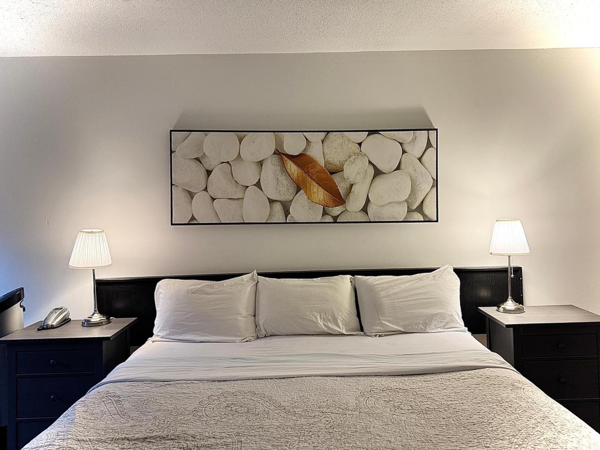 Sunshine Lodge Inn Gibsons Esterno foto